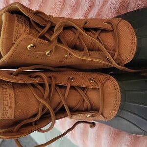 New Sperry Tan and Black Duck Boots